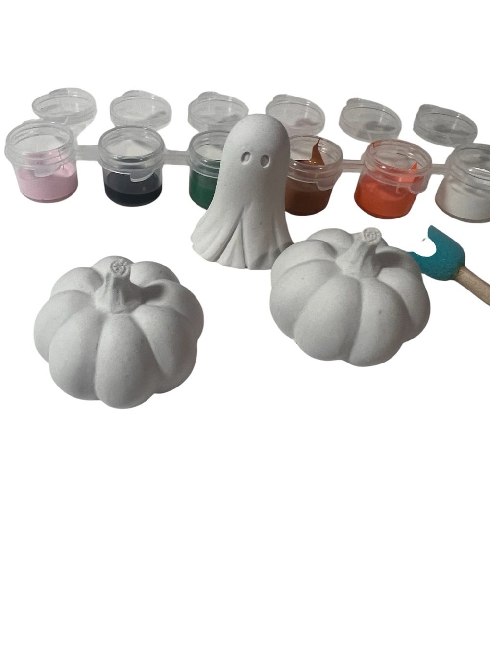 Fall activity for kids. 3 pieces to paint. Fun decorations. Great for kids all - Picture 6 of 16